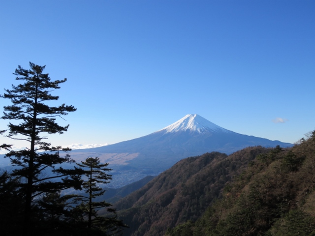 ガレ場から富士山