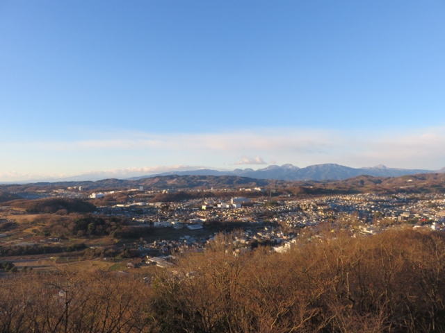 権現山の展望台から箱根・伊豆方面の山々