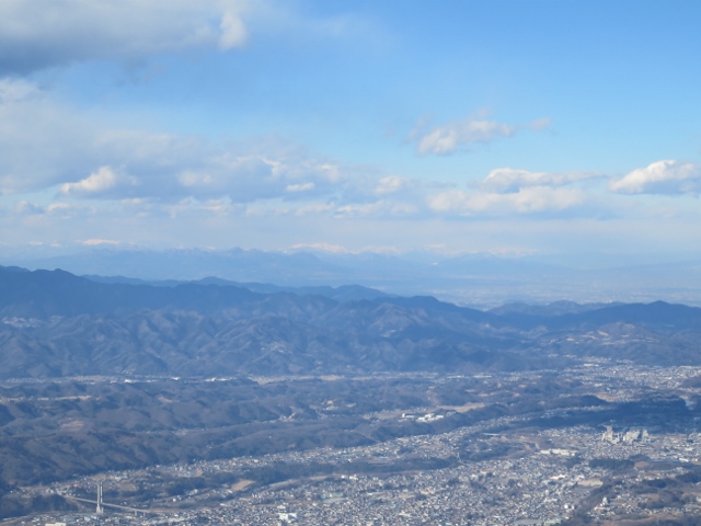 武甲山山頂（第１展望台）から谷川連峰方面