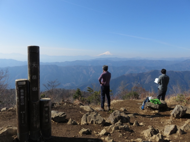 大岳山山頂からの富士山