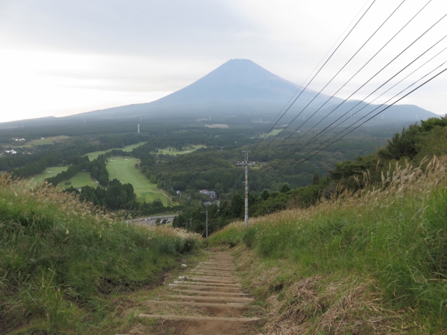 登山道から富士山４