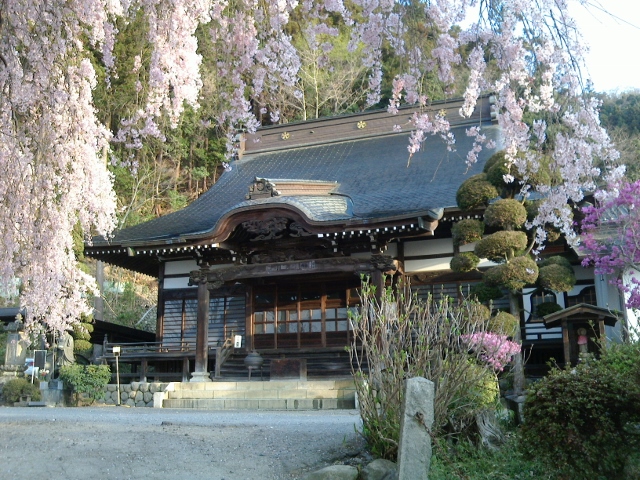 梅岩寺の本堂