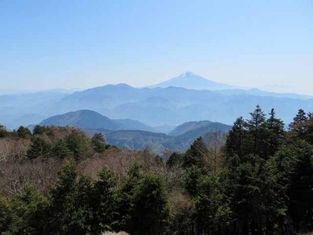 隋身門の展望台から富士山